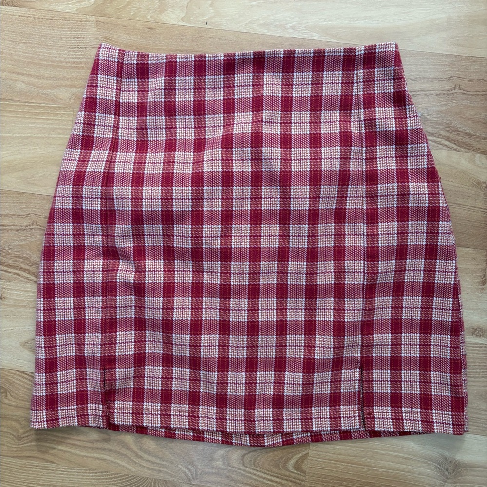 Brandy Melville Red and White Checkered Skirt